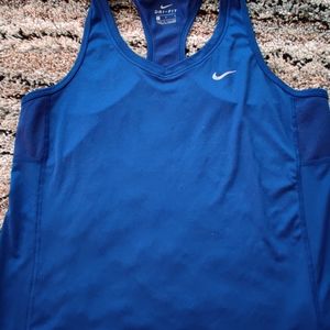 Nike tshirts